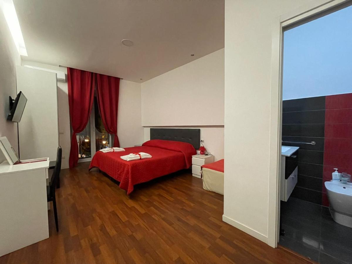 Suite Duomo Наполи Екстериор снимка