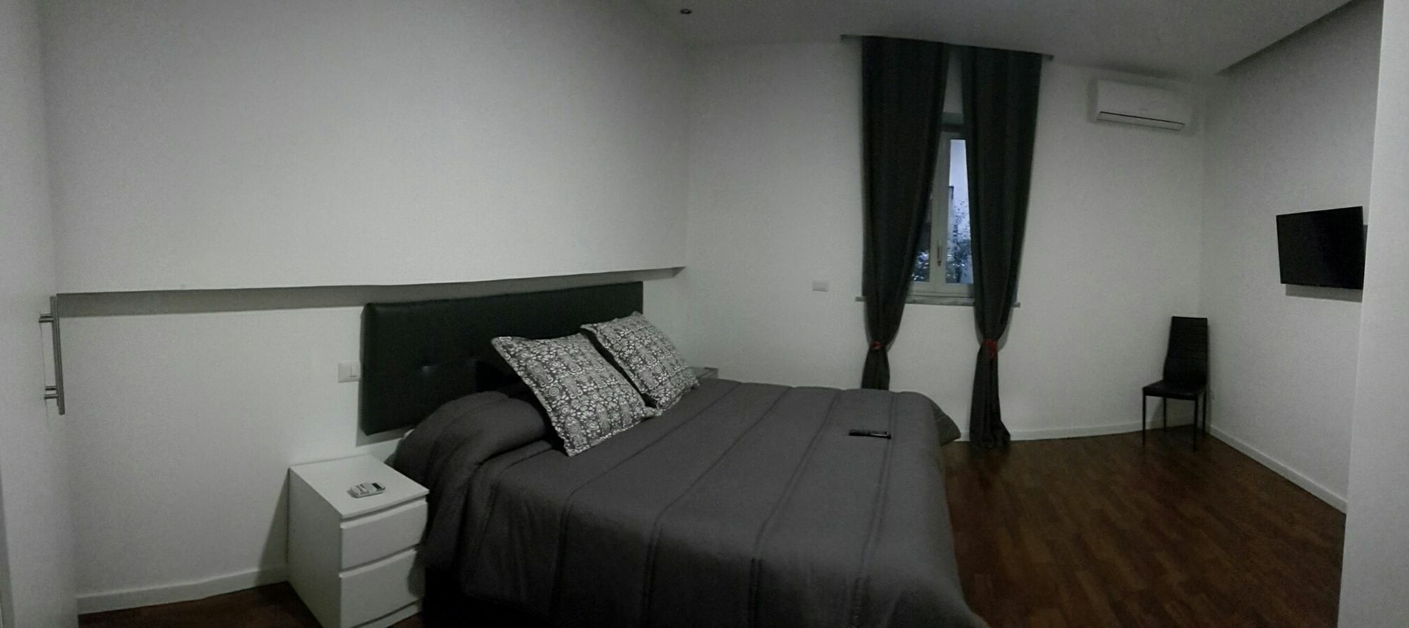 Suite Duomo Наполи Екстериор снимка